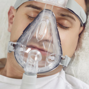 Ein beatmeter junger Patient